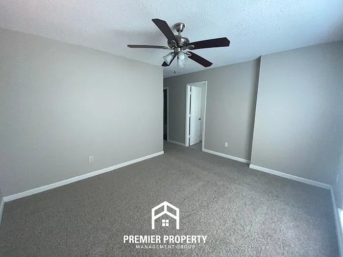 4320 Grand Cedar Ln — Photo 8
