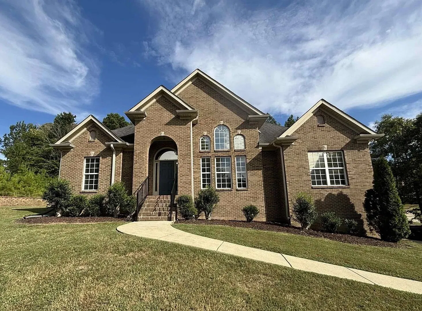 Fantastic 4 Bedroom, 3 bath home! — Photo 1