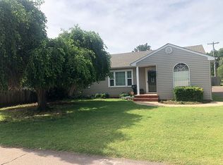 106 Sunset St, Elk City, OK 73644