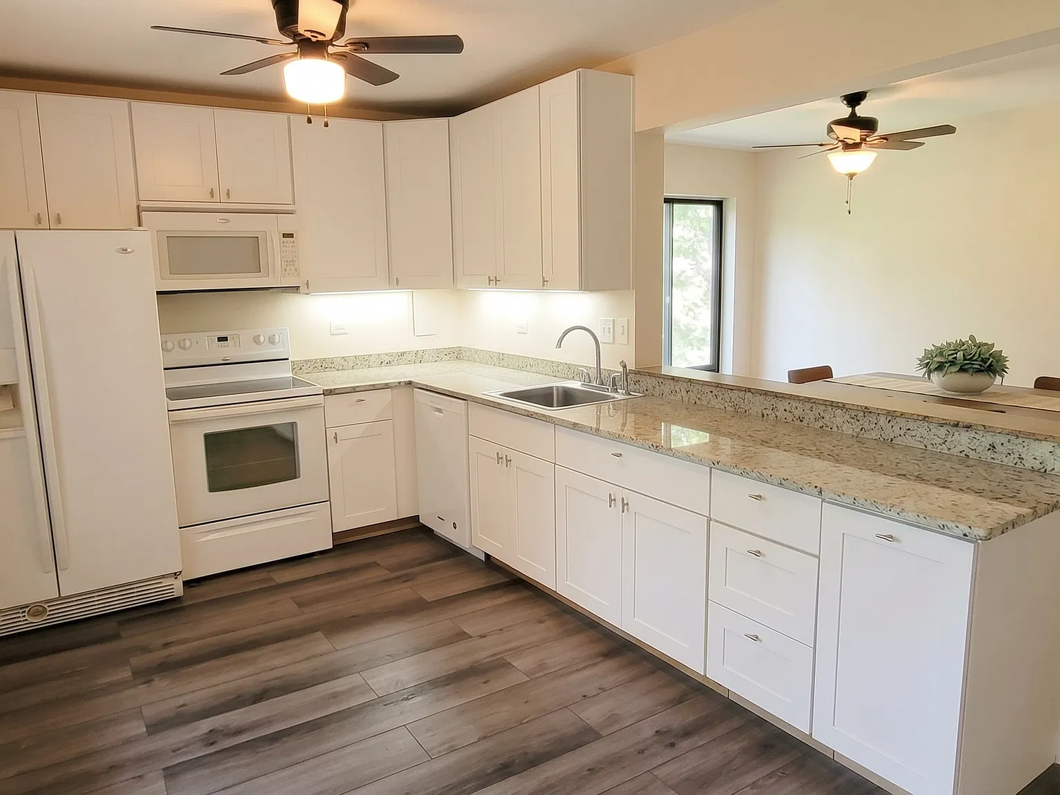 124 Roberts Ln — Photo 4