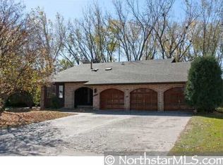 6773 Shingle Creek Dr, Minneapolis, MN 55445