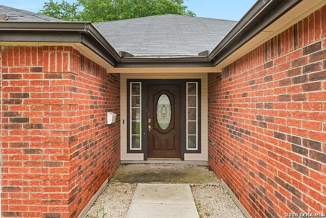 3 bed, 2.0 bath, 1824 sqft, $2,050 — Photo 4