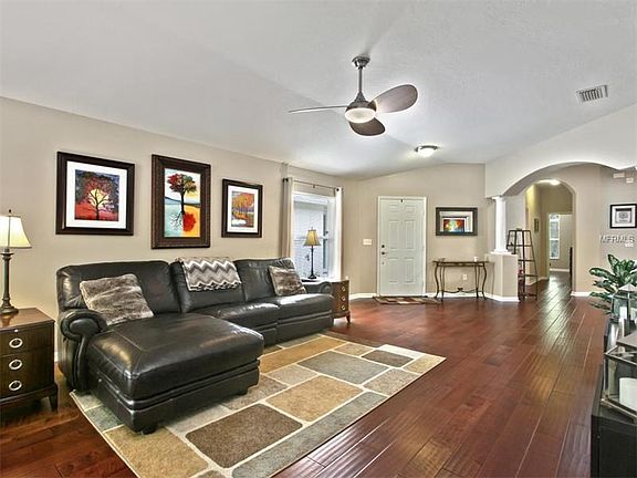2nd image of 31832 Turkeyhill Dr