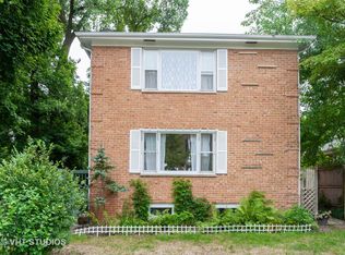 593 Ryan Pl, Lake Forest, IL 60045