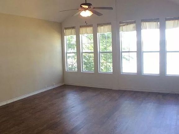 2nd image of 7460 Love Cir