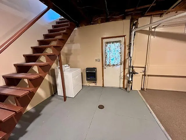 223 Carbon St — Photo 24