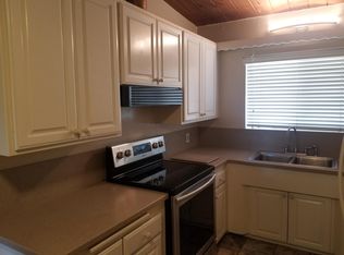 136 W 7th Ave, Escondido, CA 92025