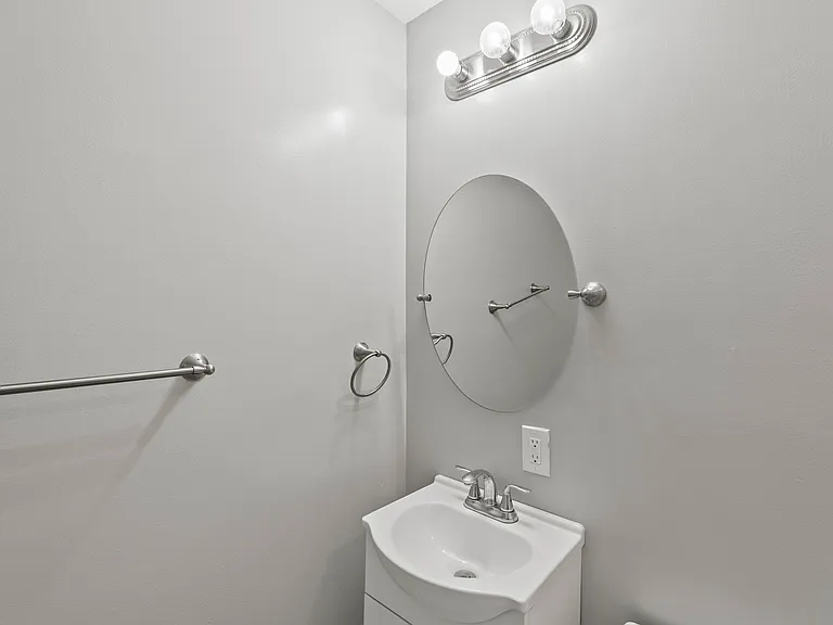 141 Delmont Dr #141 — Photo 8