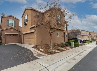 4912 Ocean Ln, Elk Grove, CA 95757