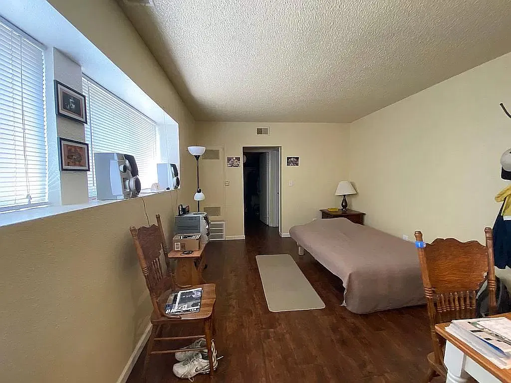 10762 E Exposition Ave — Photo 4
