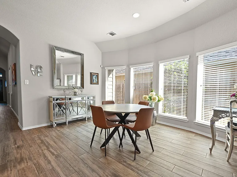 373 Lacey Oak Loop — Photo 6