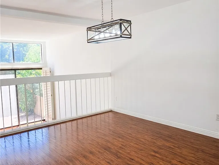 6121 Shoup Ave #10 — Photo 5