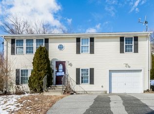 71 New St, Woonsocket, RI 02895