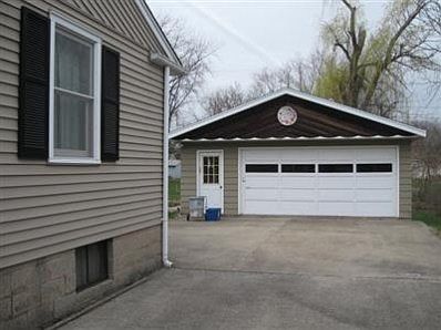 2nd image of 316 N Oakwood St