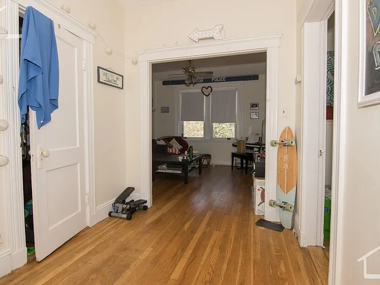 15 Egremont Rd #16 — Photo 5