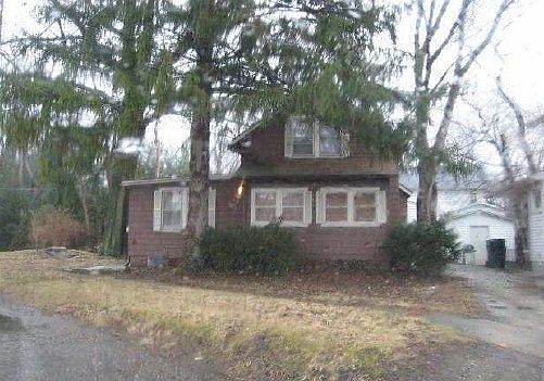 1st image of 2907 2nd St