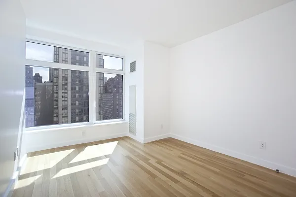 Rented by MNS | media 49