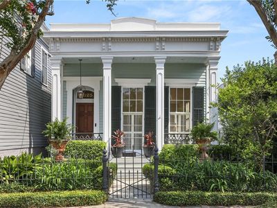 3325 Coliseum St, New Orleans, LA, 70115