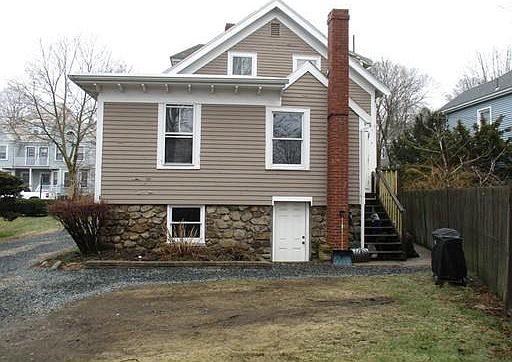2nd image of 67 Essex St