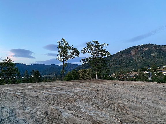5th image of 2254 SE Elderberry Ln