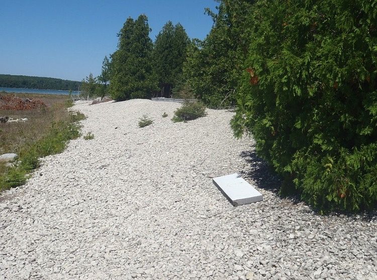1st image of 140 S Lakeshore Dr