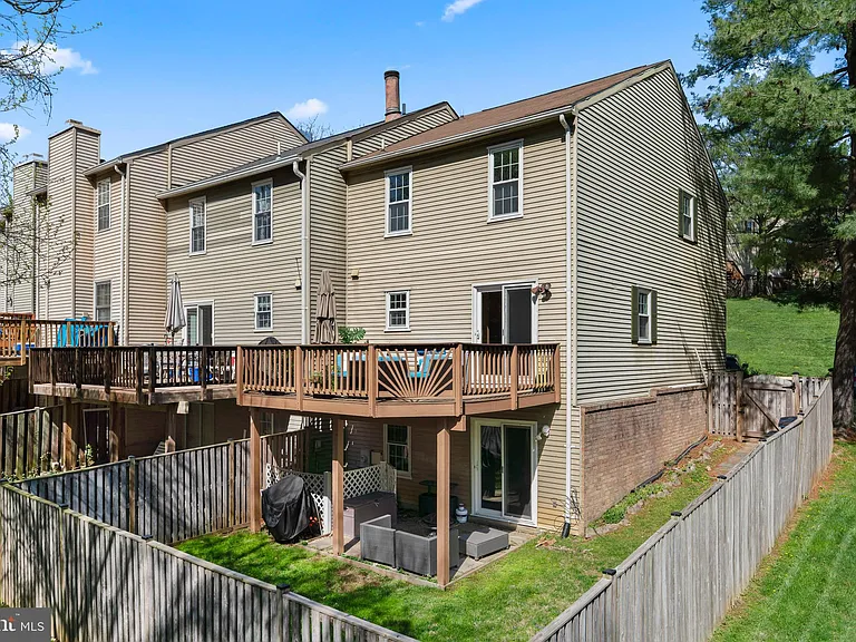 10267 Green Holly Ter — Photo 41