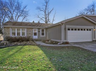 531 Cottonwood Cir, Bolingbrook, IL 60440