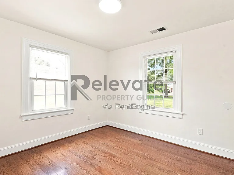 400 Dupuy Ave — Photo 15