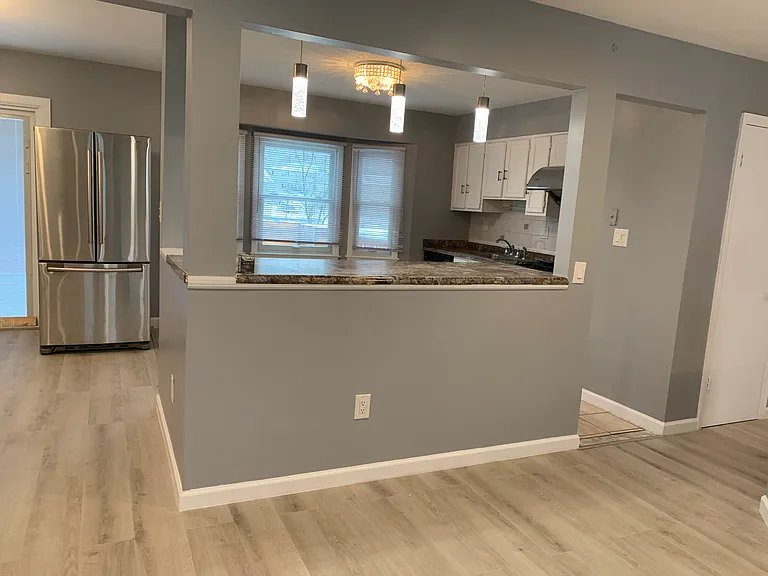 16 Beth Pl — Photo 4