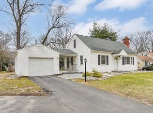338 Maple Rd, Longmeadow, MA 01106
