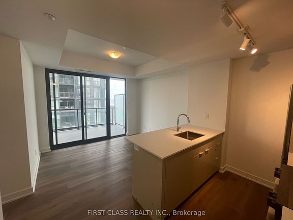2nd image of 2075 Lakeshore Rd #2003