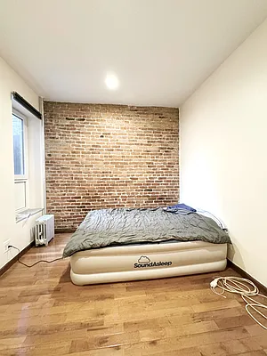 Rented by Pear NYC LLC | media 20