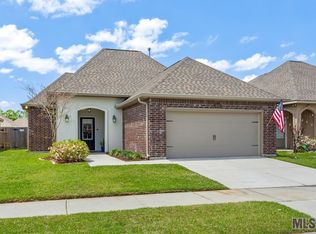 6512 Red Rose Dr, Baton Rouge, LA 70817