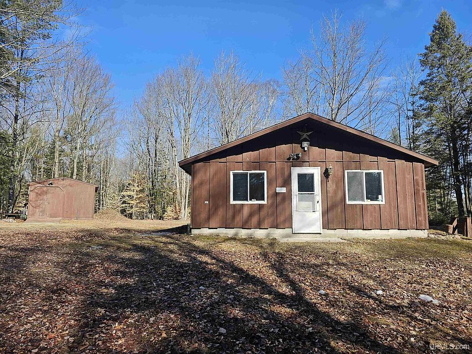 2467 Little Harbor Rd, Manistique, MI 49854 Zillow