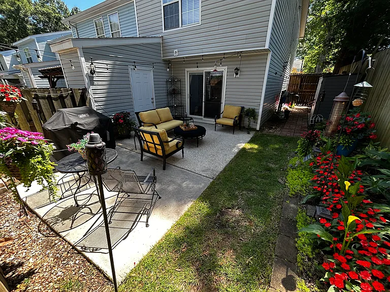 270 Hillcrest Rd — Photo 16