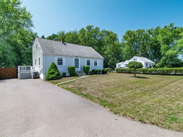 258 Mansfield Ave, Norton, MA 02766