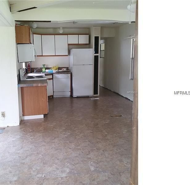 2nd image of 15315 Santa Fe Trl