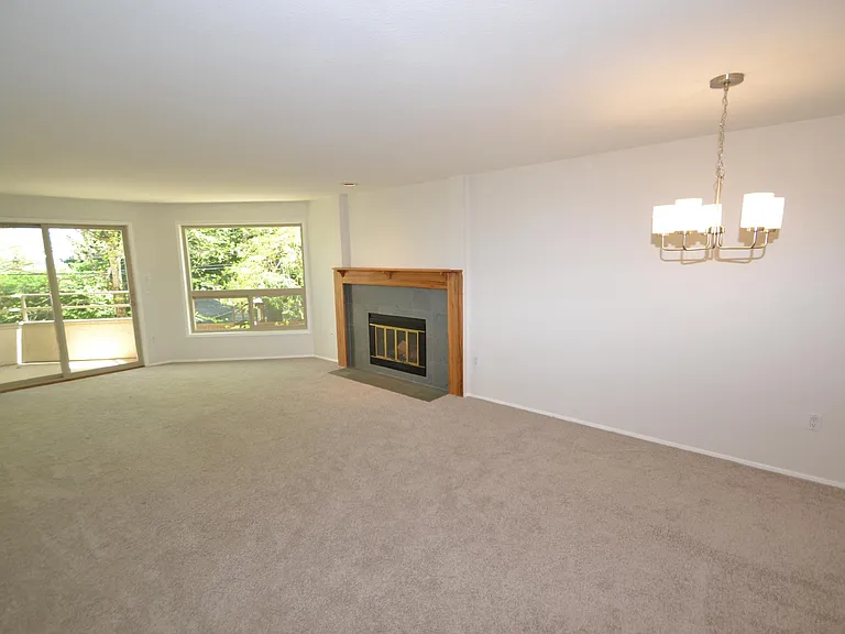 1520 15th Ave E #24 — Photo 6