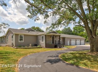 4098 Crosby Rd, Flint, MI 48506