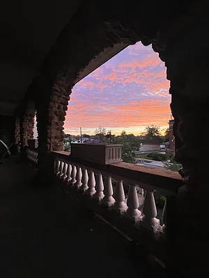 Rented by Bouklis Group | media 2