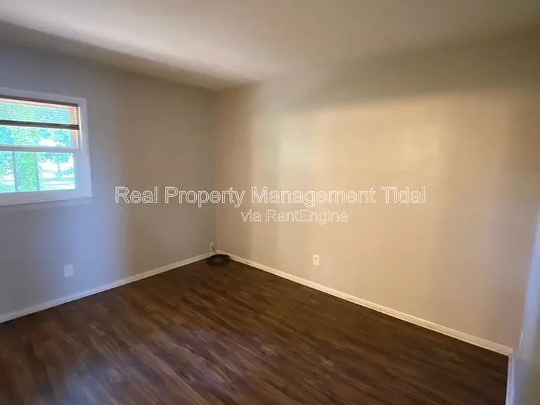 5667 Brickell Rd #3 — Photo 8