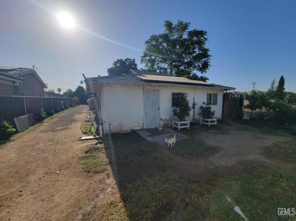 10413 Tatum St, Lamont, CA 93241
