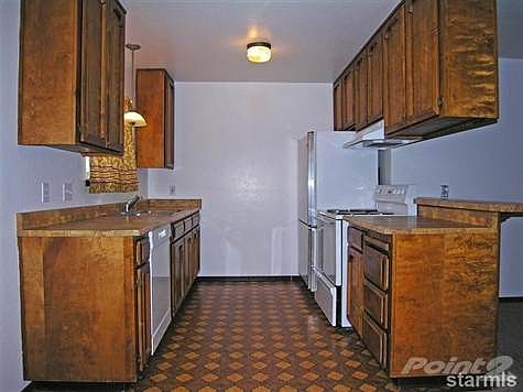 4th image of 889 Tallac Ave