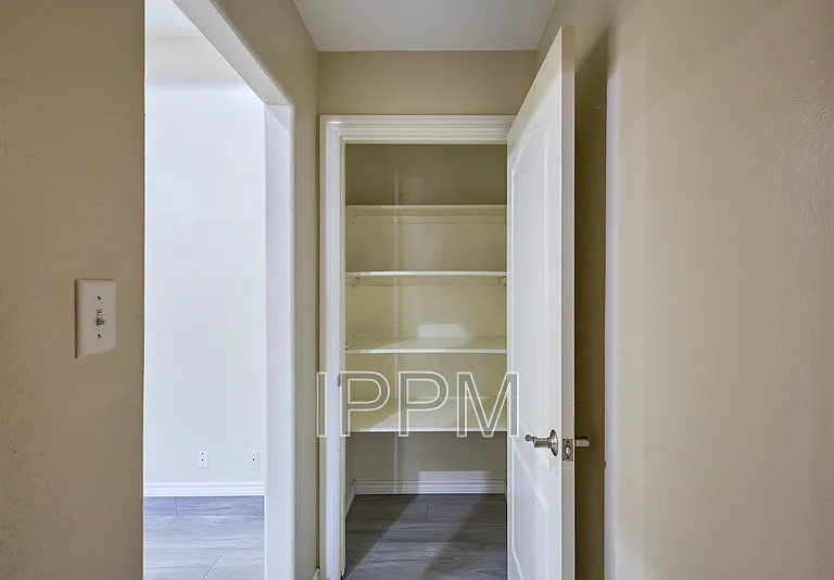 2609 Thomas Ln — Photo 22
