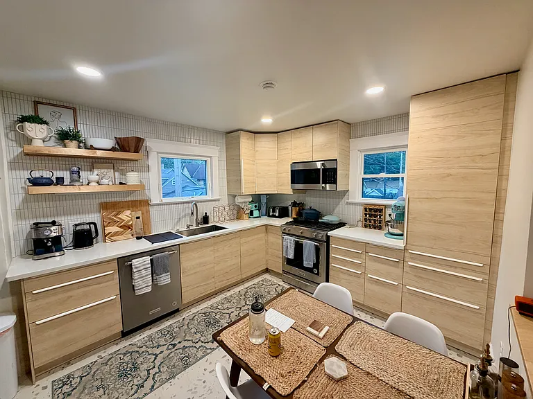 4005 Whitman Ave #2 — Photo 4