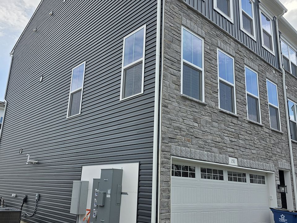 1st image of 8 Weldon Way
