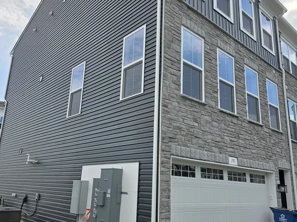 8 Weldon Way, Howell, NJ 07731