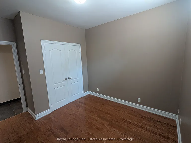 48 Mississauga Rd N #4 — Photo 19