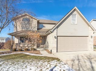2831 Ferro Dr, New Lenox, IL