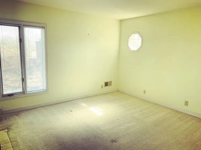 14410 Lake Forest Dr — Photo 3